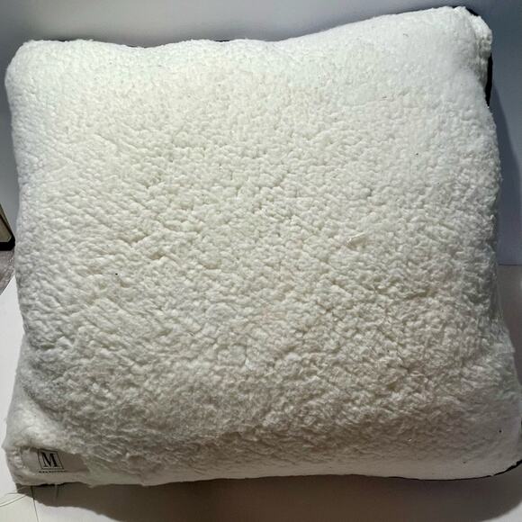 NWT Magaschoni Let it Snow white and black accent pillow - Picture 4 of 6